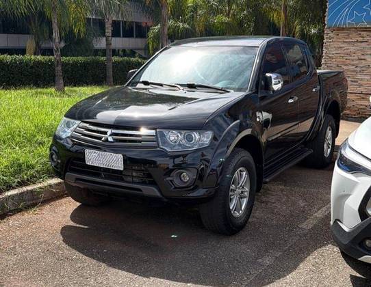 MITSUBISHI L200 TRITON 3.5 HPE 4X4 CD V6 24V FLEX 4P AUTOMÁTICO MITSUBISHI L200 TRITON 3.5 HPE 4X4 CD V6 24V FLEX 4P AUTOMÁTICO